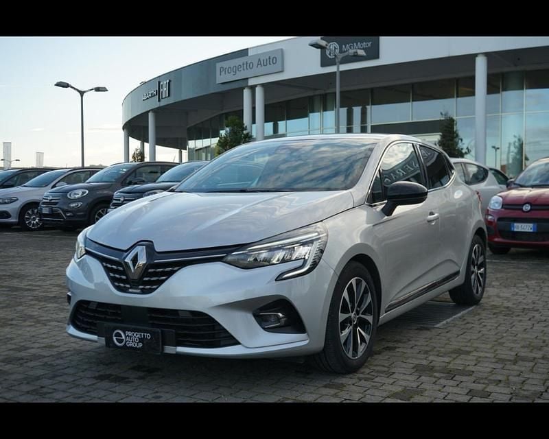 Grigio Usata 2022 Renault Clio V Intens Due volumi | 14.900 € (Buon prezzo) - Immagine 1/4