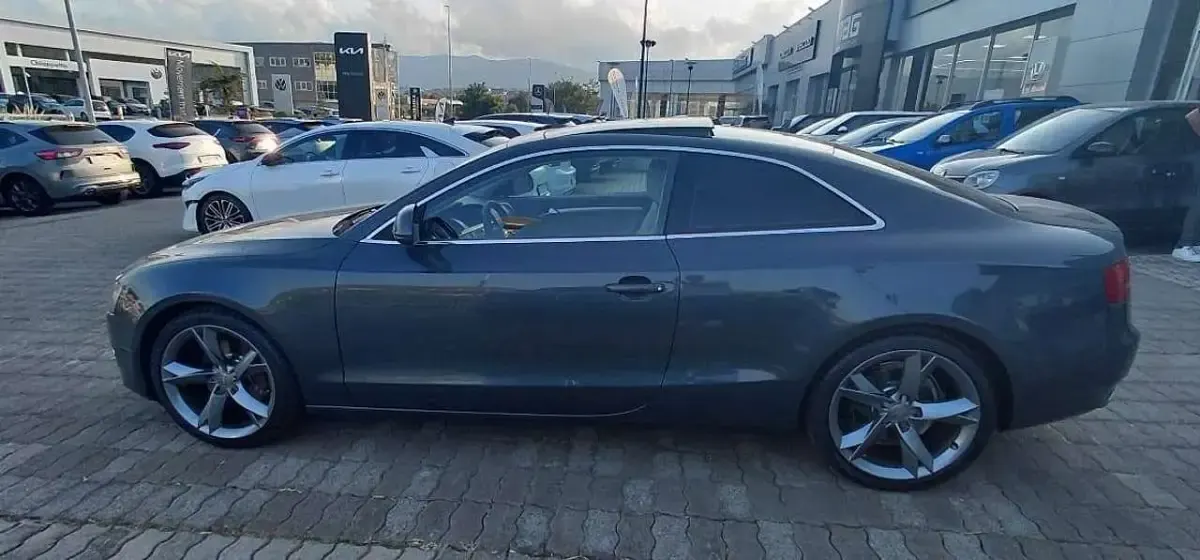 Usata Audi A5 239 CV (175 kW) 2009 Blu/azzurro Coupé