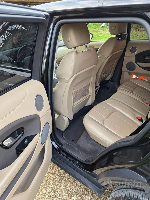 Usata Land Rover Range Rover evoque Pure 150 CV (110 kW) 2017 Nero SUV