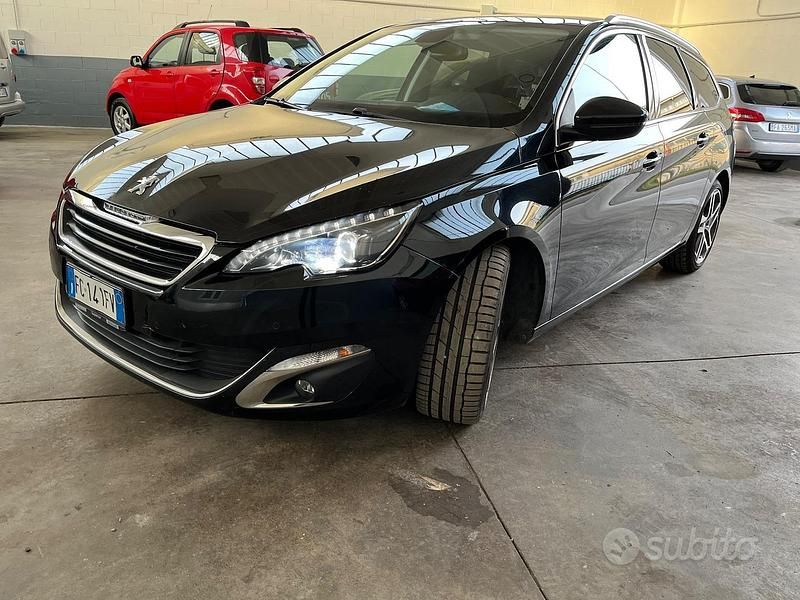 Blu Usata 2017 Peugeot 308 Business-Line Station wagon | 7800 € (Buon prezzo) - Immagine 1/4