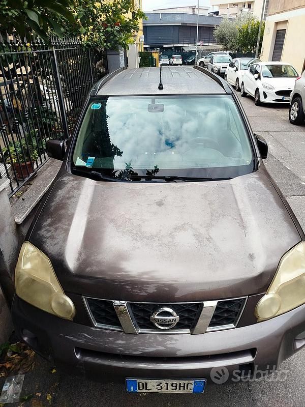 Marrone Usata 2007 Nissan X-Trail SUV | 1700 € - Immagine 1/4