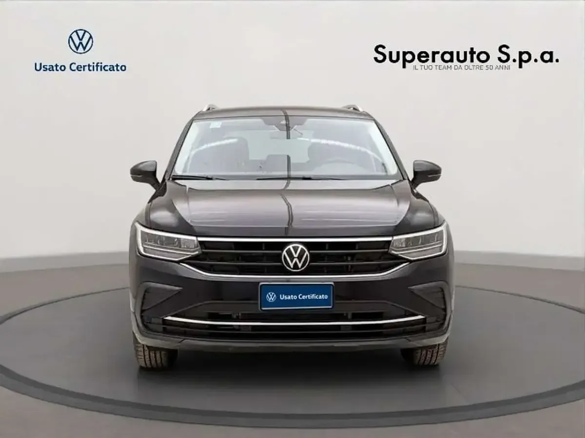 Usata VW Tiguan Life 150 CV (110 kW) 2024 Nero SUV