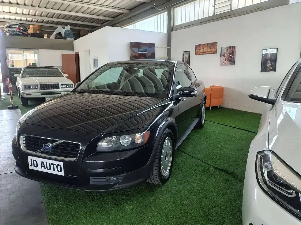 Usata Volvo C30 R-Design 136 CV (100 kW) 2009 Other Utilitaria