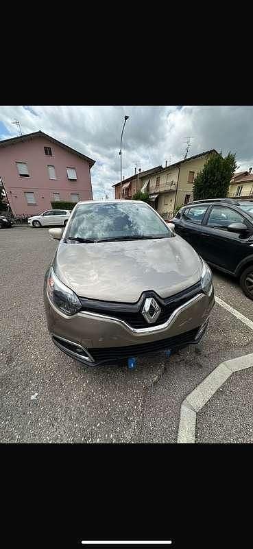 Usata Renault Captur 90 CV (66 kW) 2015 SUV