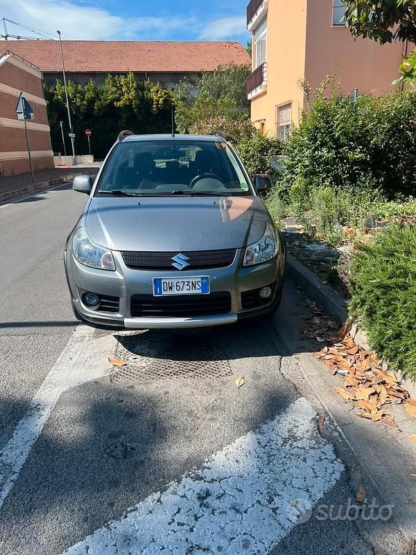 Marrone Usata 2009 Suzuki SX4 Tre volumi | 4250 € (Buon prezzo) - Immagine 1/4