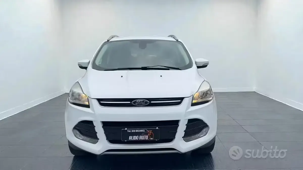 Usata Ford Kuga Titanium 150 CV (110 kW) 2015 Bianco SUV