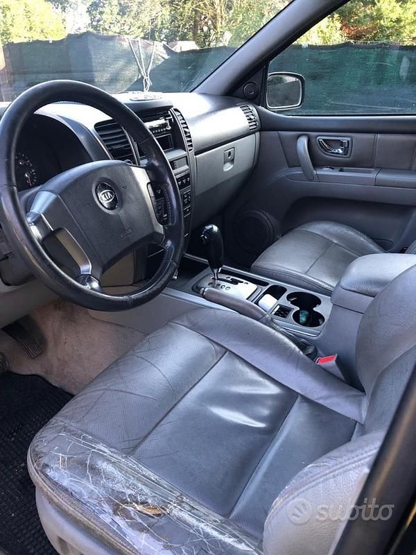 Usata Kia Sorento 140 CV (102 kW) 2004 Nero SUV