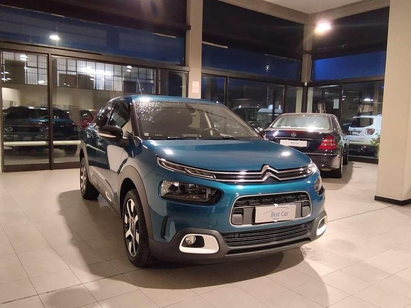 Usata Citroën C4 Shine 102 CV (75 kW) 2019 Verde SUV