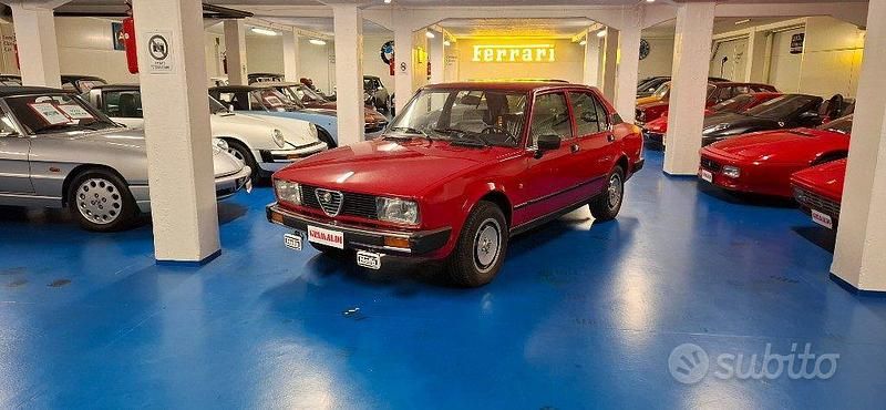 Rosso / pastello Usata 1982 Alfa Romeo Alfetta Tre volumi | 15.500 € - Immagine 1/4