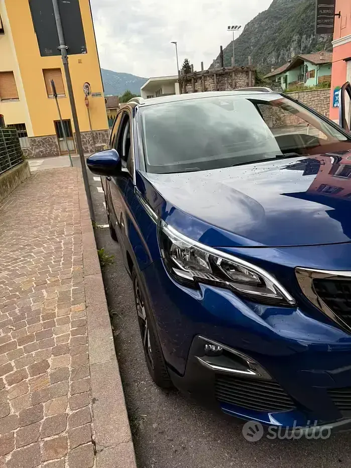 Usata Peugeot 3008 131 CV (96 kW) 2019 Blu SUV