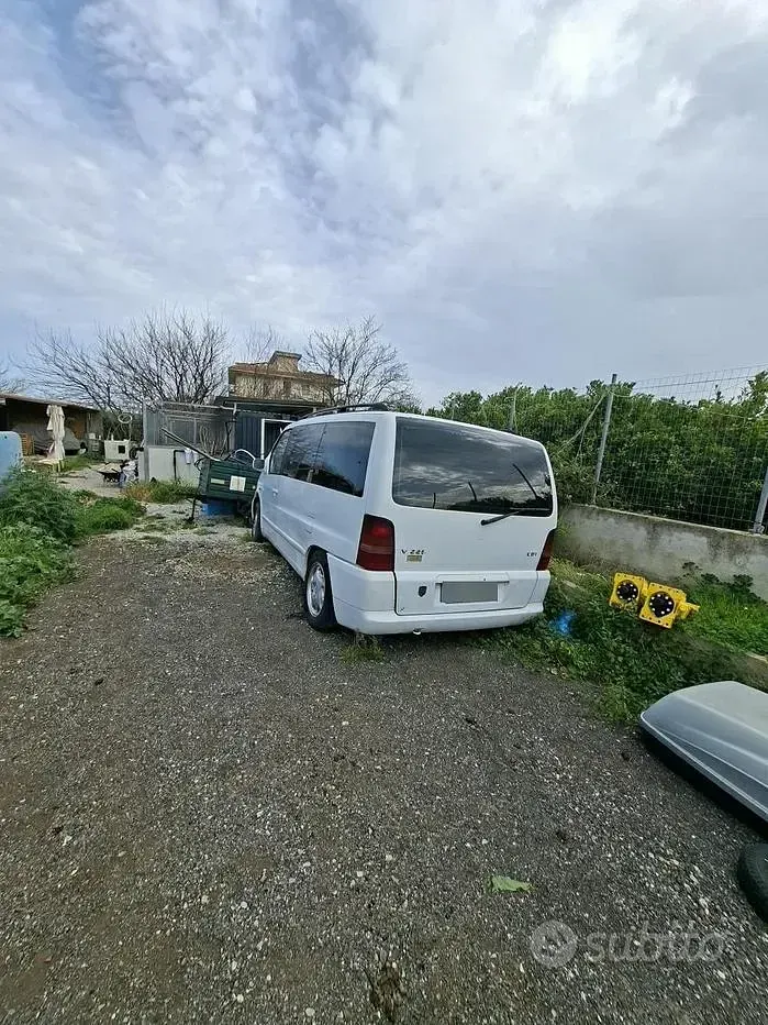 Usata Mercedes Vito 122 CV (89 kW) 2002 Bianco Furgone