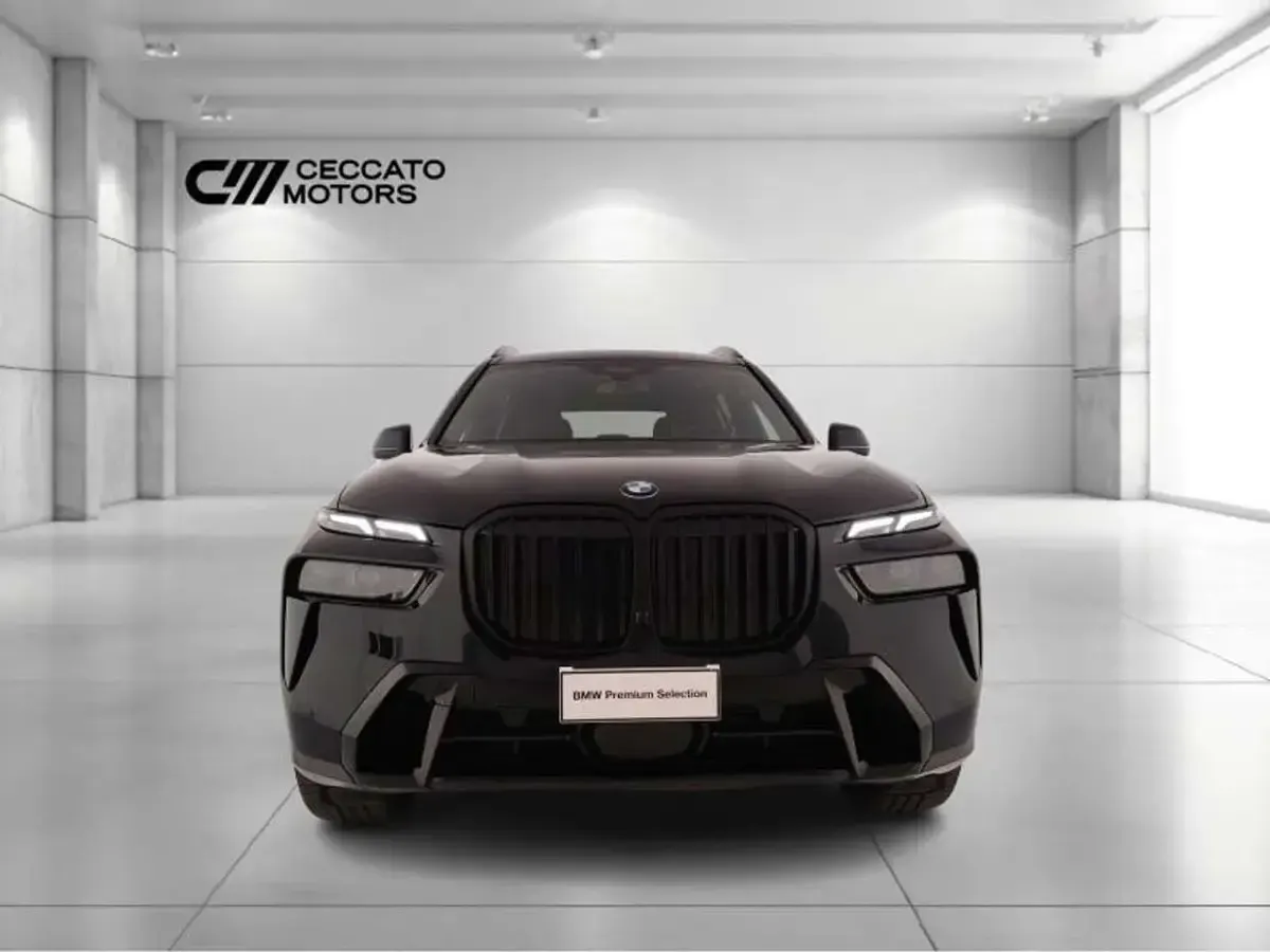 Usata BMW X7 M Sport 352 CV (258 kW) 2025 Nero SUV