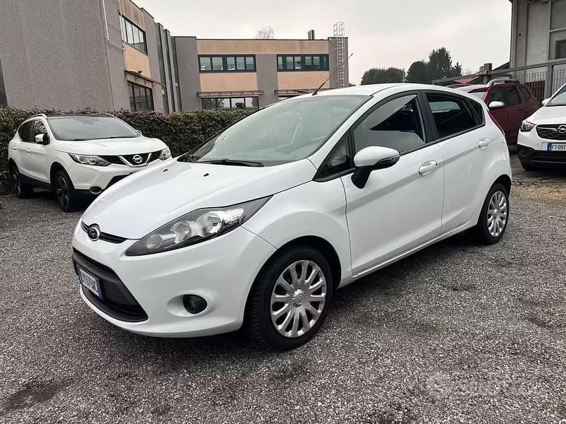 Usata Ford Fiesta 92 CV (67 kW) 2009 Utilitaria