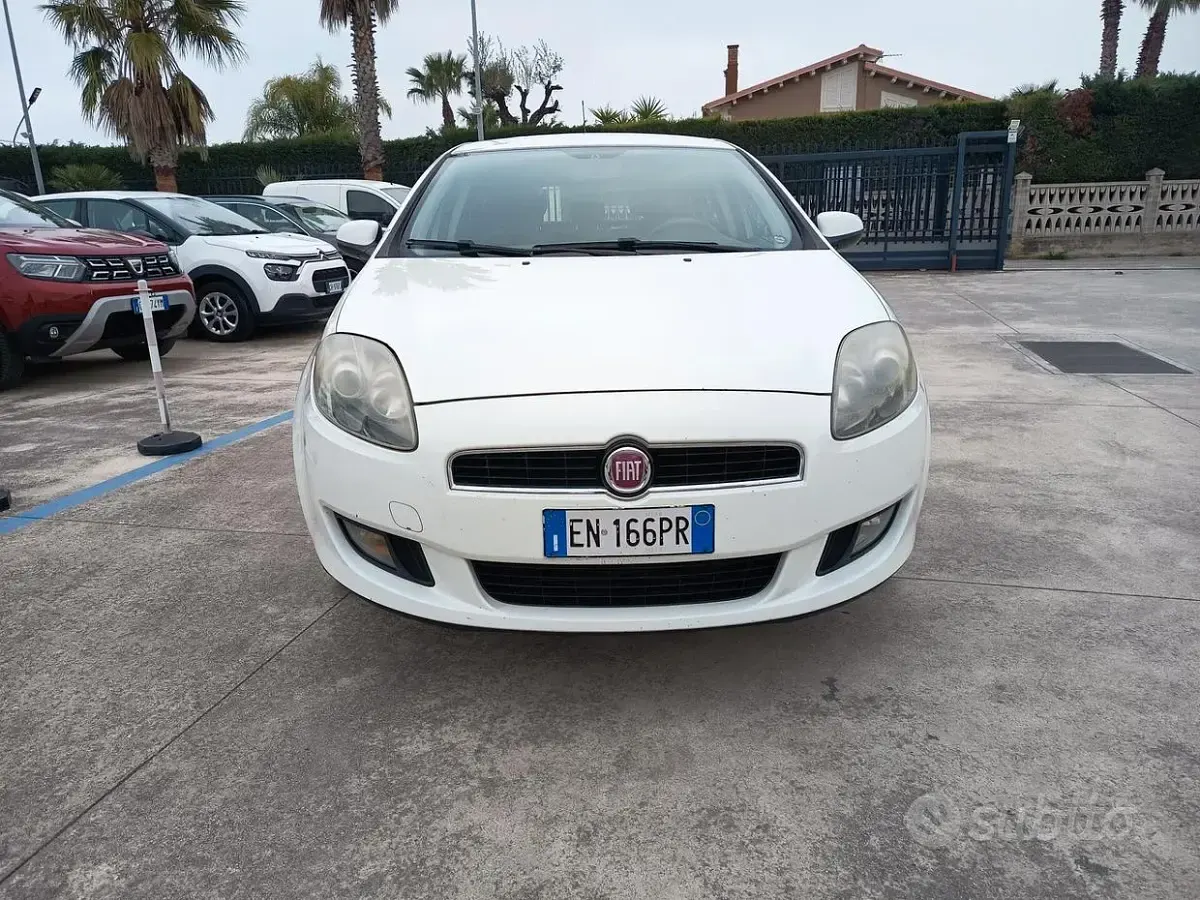 Usata Fiat Bravo Sport 105 CV (77 kW) 2012 Bianco Utilitaria