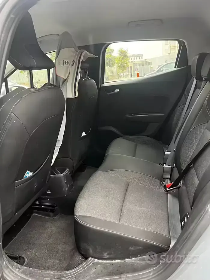 Gebraucht Renault Clio V 101 PS (74 kW) 2020 Grau Limousine
