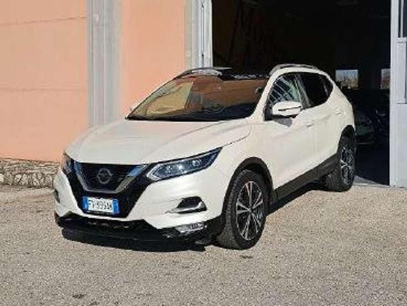 Usata Nissan Qashqai N-Connecta 116 CV (85 kW) 2019 Bianco SUV