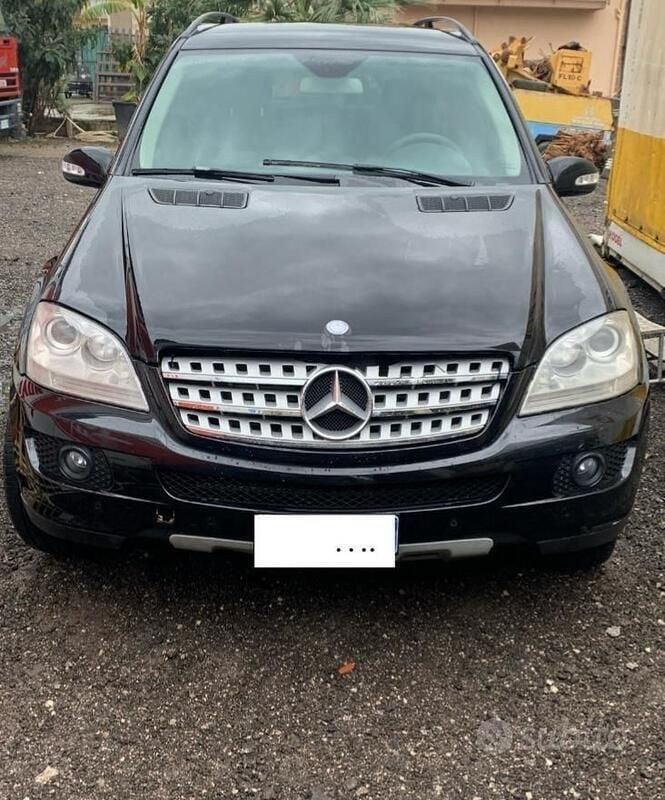 Usata Mercedes ML320 2008 Nero SUV