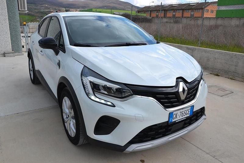 Usata Renault Captur Zen 94 CV (69 kW) 2022 Bianco SUV