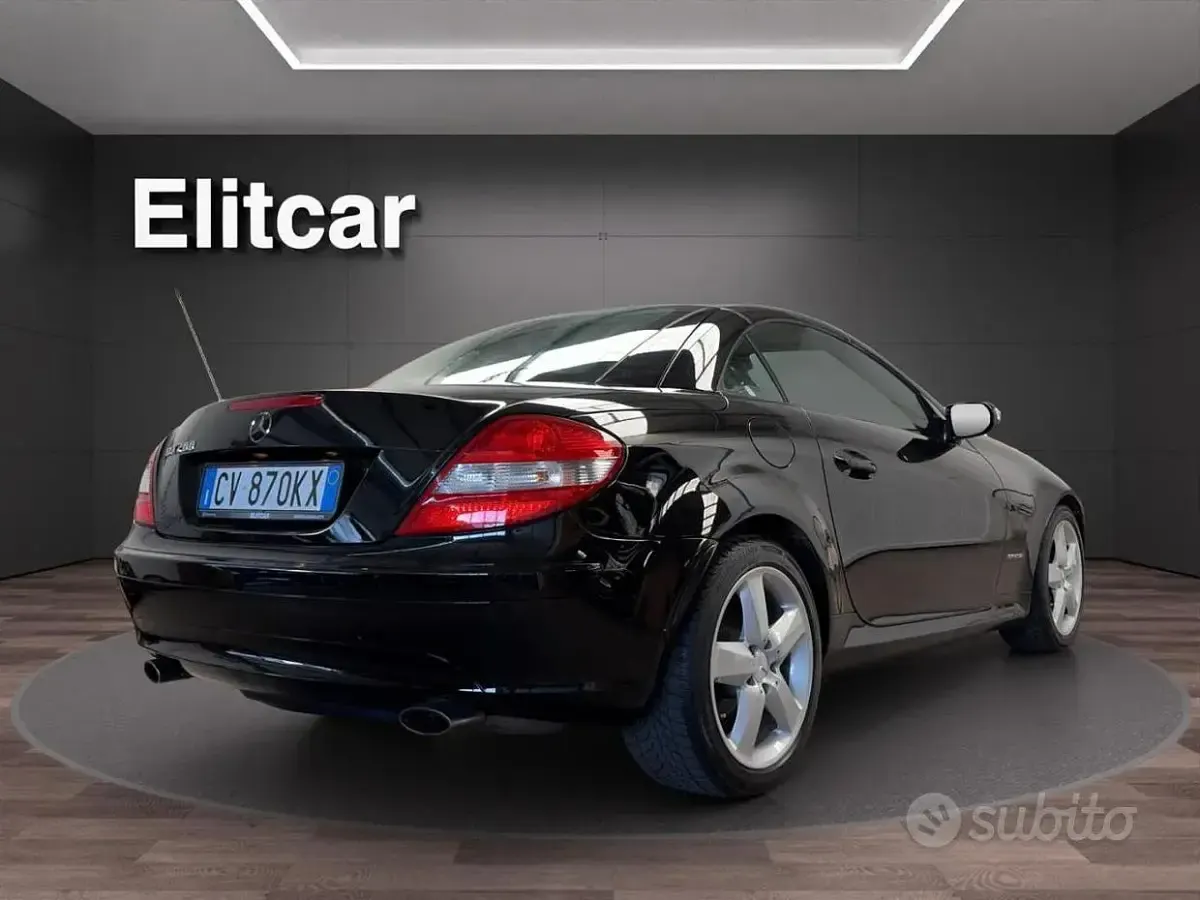 Usata Mercedes SLK200 163 CV (119 kW) 2005 Nero Cabrio