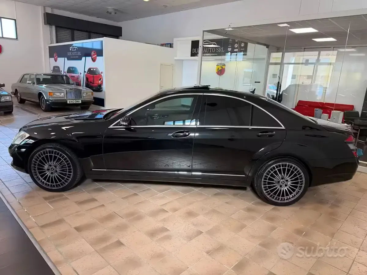 Usata Mercedes S320 Avantgarde 235 CV (172 kW) 2007 Nero Berlina