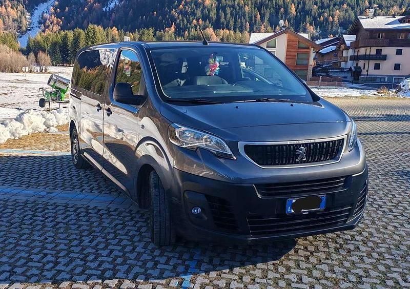 Usata Peugeot Expert 116 CV (85 kW) 2018 Grigio Furgone