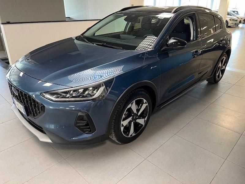 Usata Ford Focus Active 125 CV (91 kW) 2023 Crome blue Berlina
