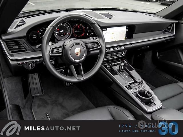 Usata Porsche 911 Carrera Cabriolet 385 CV (283 kW) 2024 Nero Cabrio
