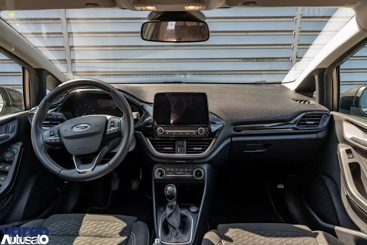 Usata Ford Fiesta Titanium 75 CV (55 kW) 2024 Grigio magnetic Utilitaria