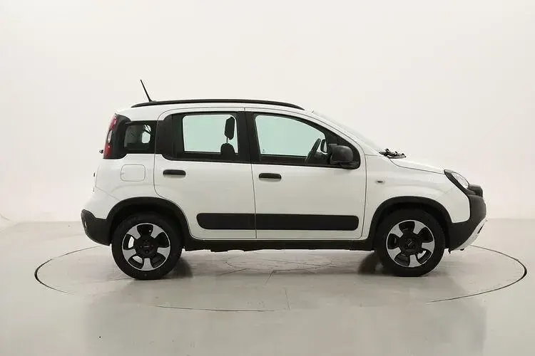 Usado Fiat Panda Cross Cross 69 CV (50 kW) 2020 Blanco Utilitario