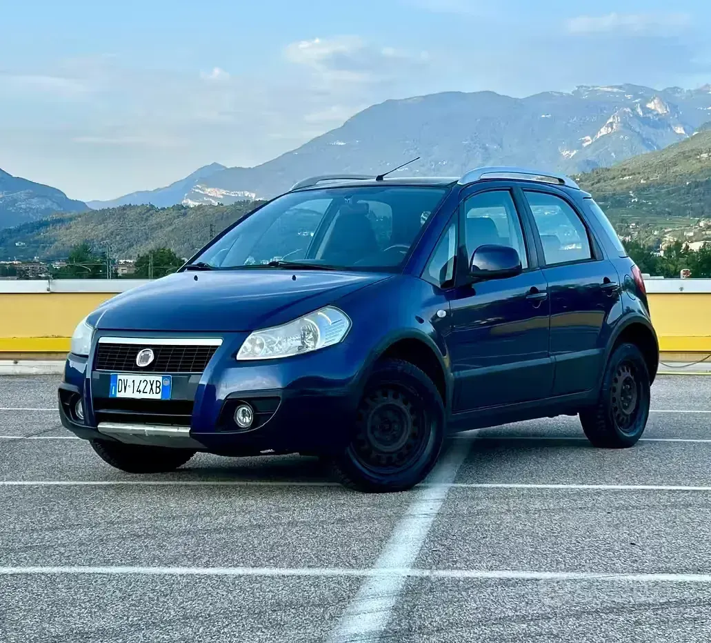 Usata Fiat Sedici Dynamic 107 CV (78 kW) 2009 SUV