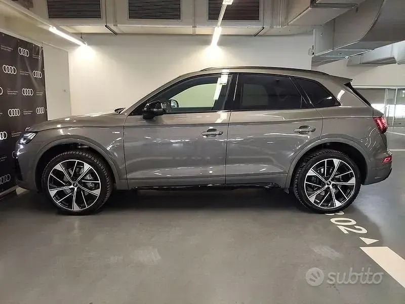 Usata Audi Q5 Ambiente 204 CV (150 kW) 2024 Grigio SUV