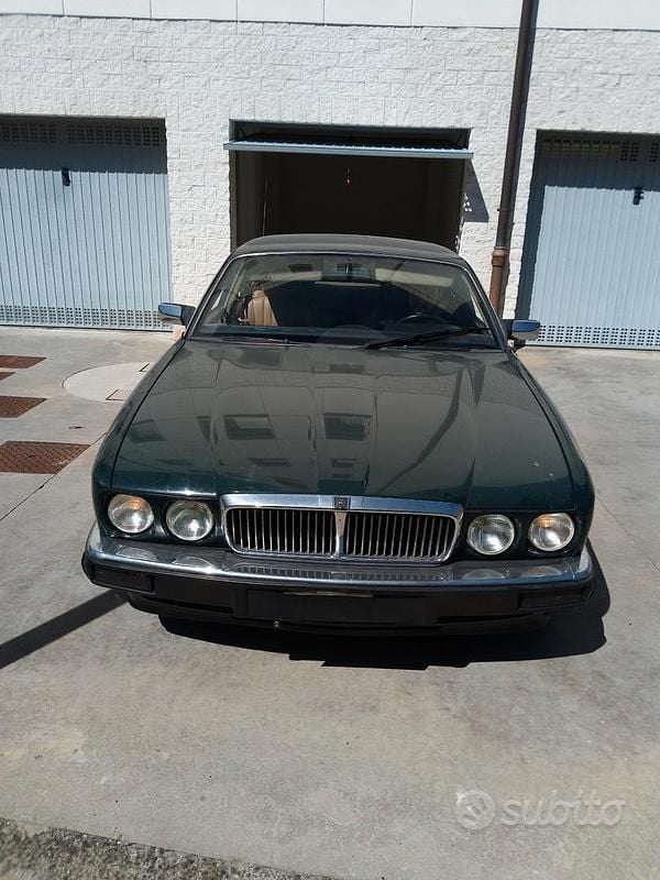 Usata Jaguar XJ6 240 CV (176 kW) 1992 Verde Berlina