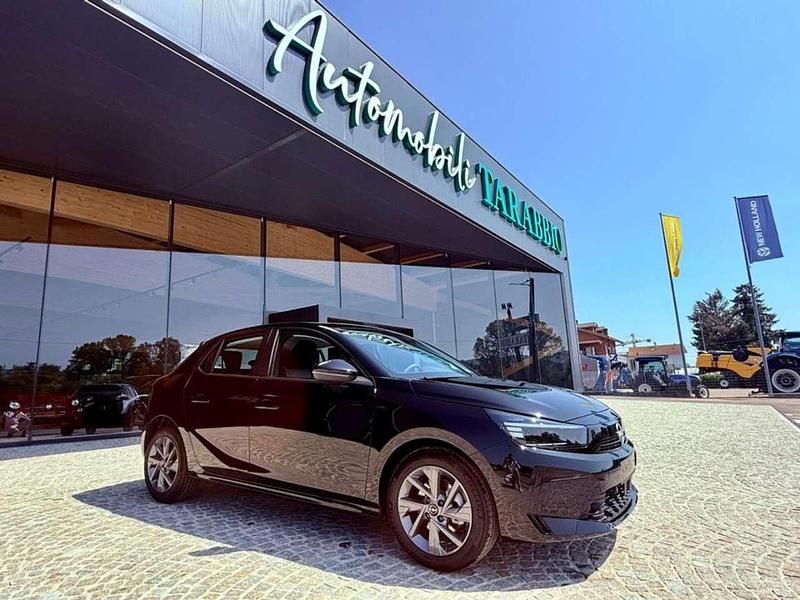 Nero Nuova 2025 Opel Corsa Edition Tre volumi | 15.500 € (Buon prezzo) - Immagine 1/4