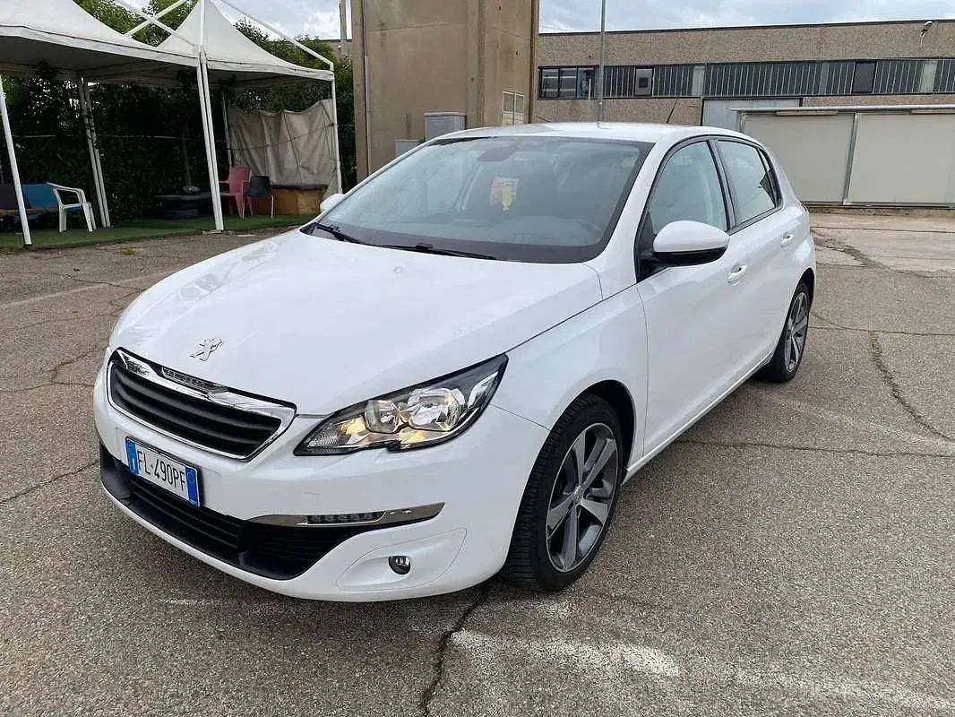 Usata Peugeot 308 Allure 120 CV (88 kW) 2017 Bianco Berlina