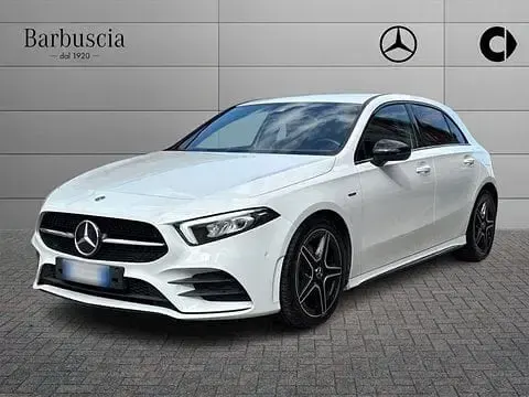 Usata Mercedes A180 Premium 116 CV (85 kW) 2021 Utilitaria