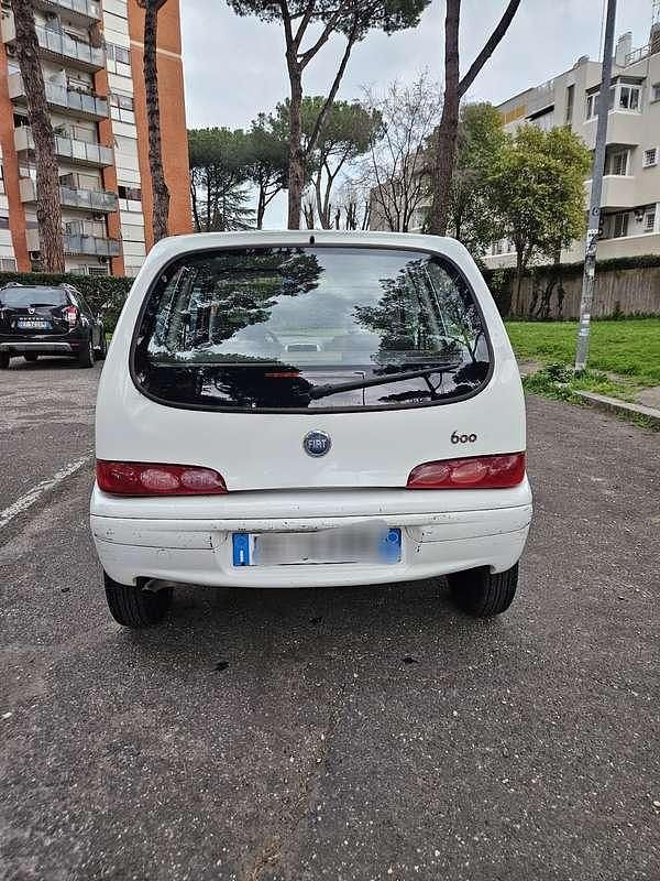 Usata Fiat 600 54 CV (39 kW) 2006 Utilitaria