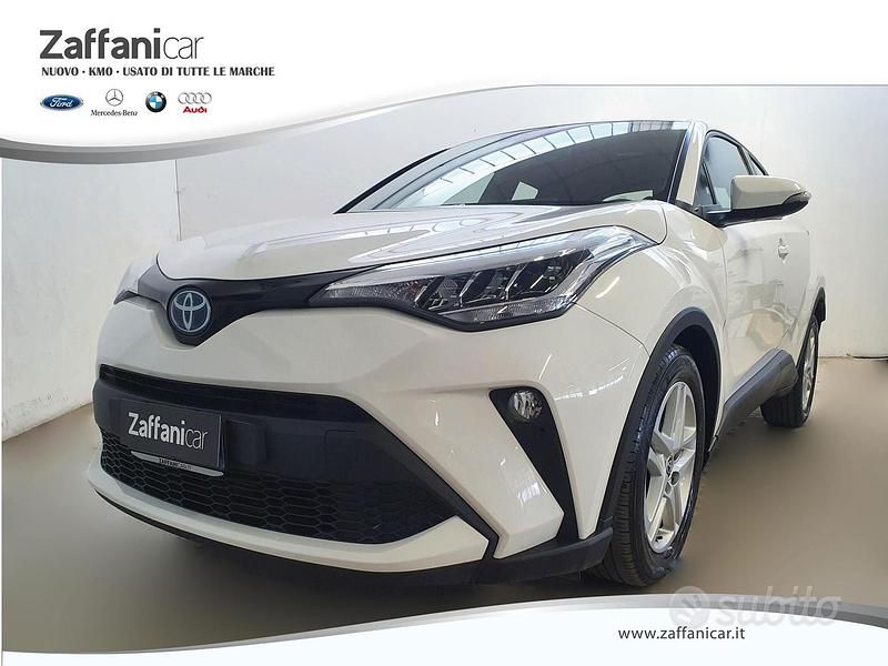Usata Toyota C-HR Active 98 CV (72 kW) 2023 Bianco SUV