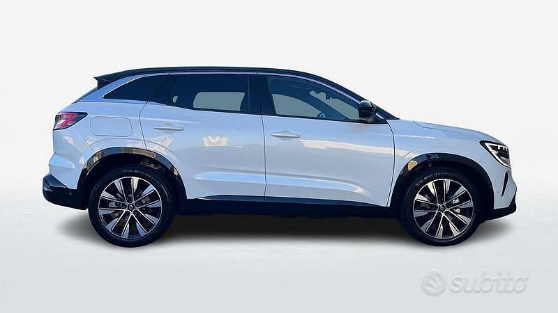 Usata Renault Austral Evolution 200 CV (147 kW) 2025 Bianco SUV