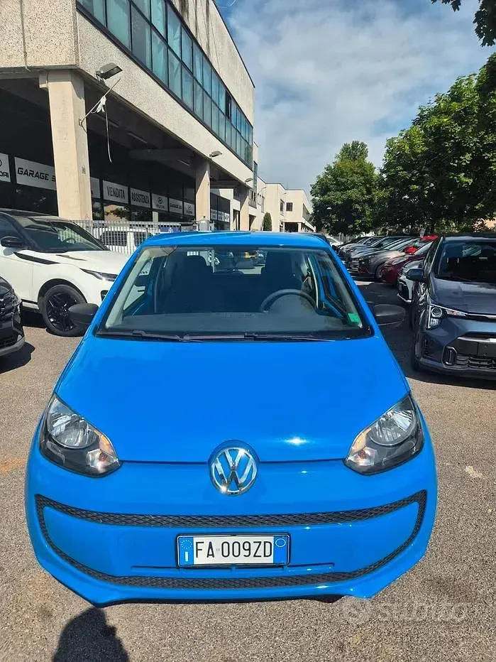 Usata VW up! Move 68 CV (50 kW) 2015 Blu Utilitaria