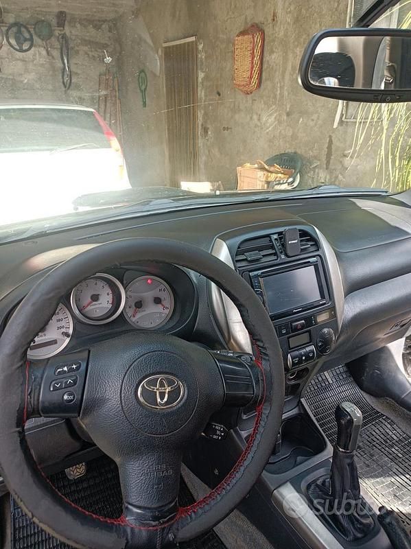Gebraucht Toyota RAV4 128 PS (94 kW) 2005 Schwarz SUV