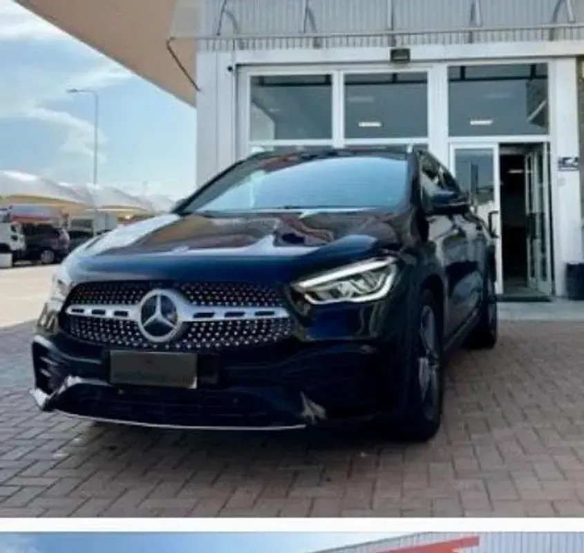Usata Mercedes GLA200 150 CV (110 kW) 2020 Nero SUV
