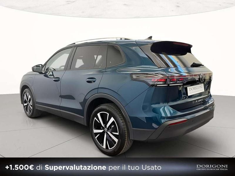 Usata VW Tiguan Edition 204 CV (150 kW) 2025 Nightshade blue metallizzato SUV