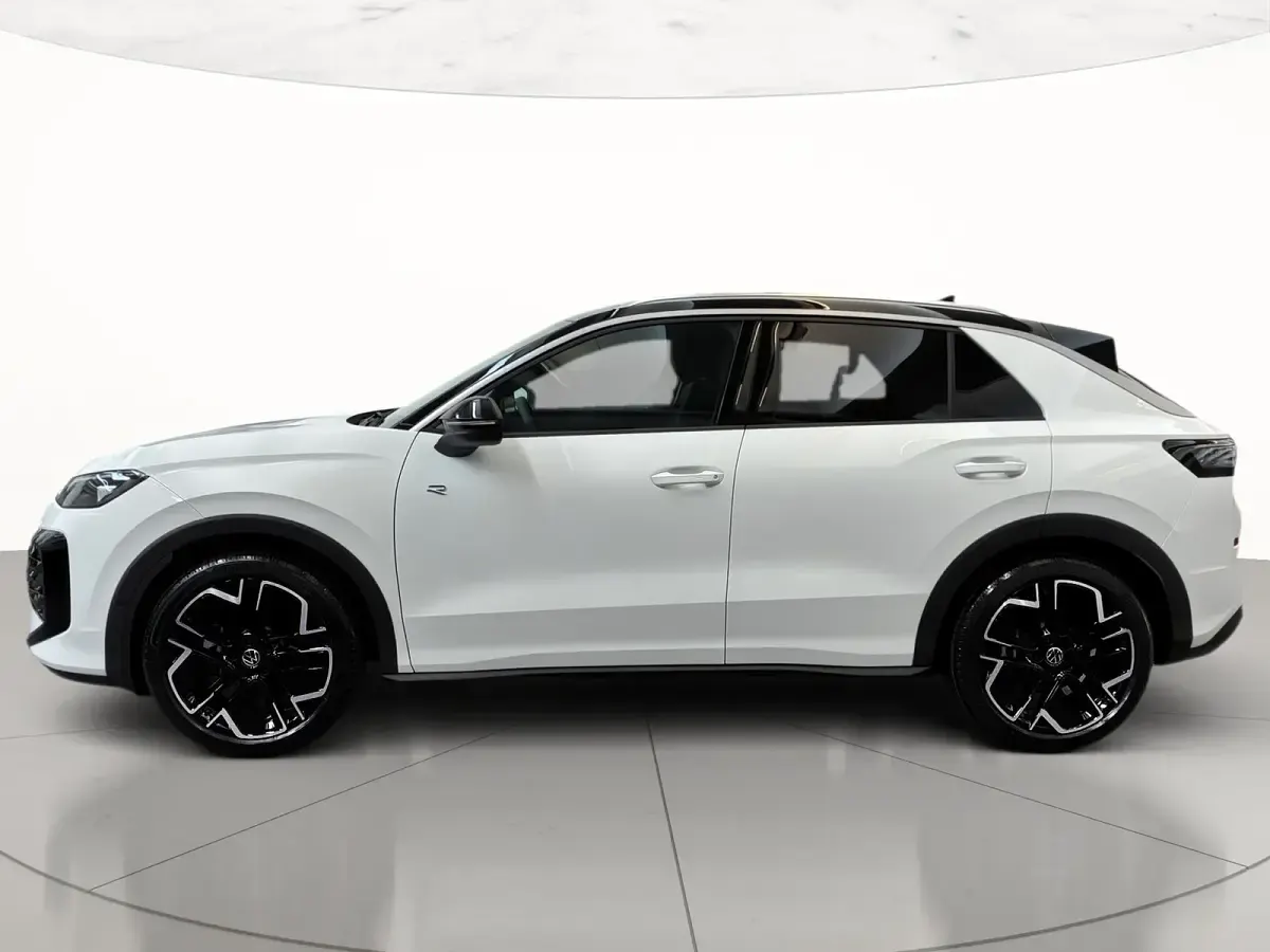 Nuova VW T-Roc R-line 150 CV (110 kW) 2026 Pure white nero SUV