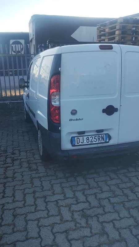 Usata Fiat Doblò Active 85 CV (62 kW) 2008 Bianco Monovolume