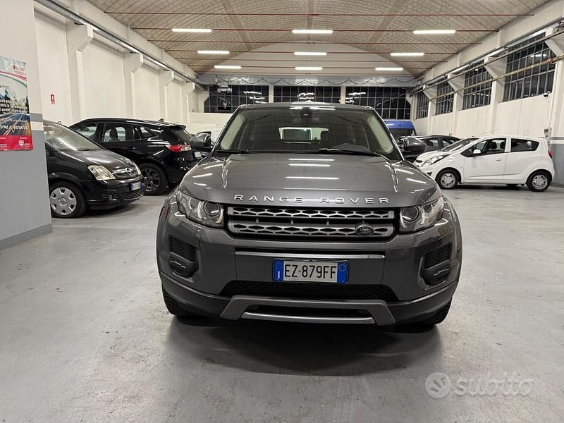 Begagnad Land Rover Range Rover evoque Dynamic 149 HK (109 kW) 2015 Grå SUV