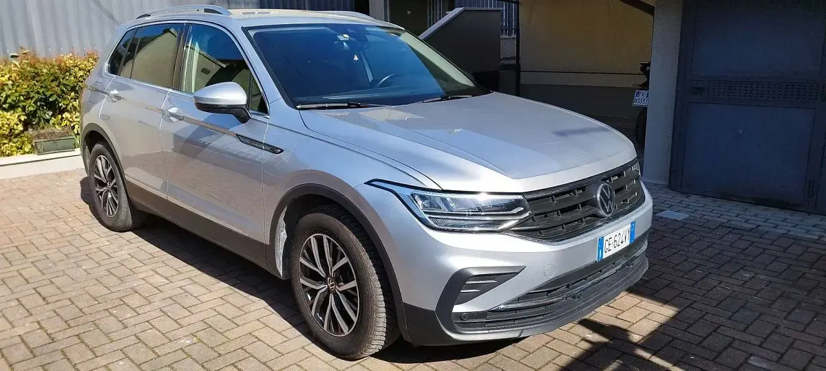 Usata VW Tiguan Life 150 CV (110 kW) 2021 Grigio SUV