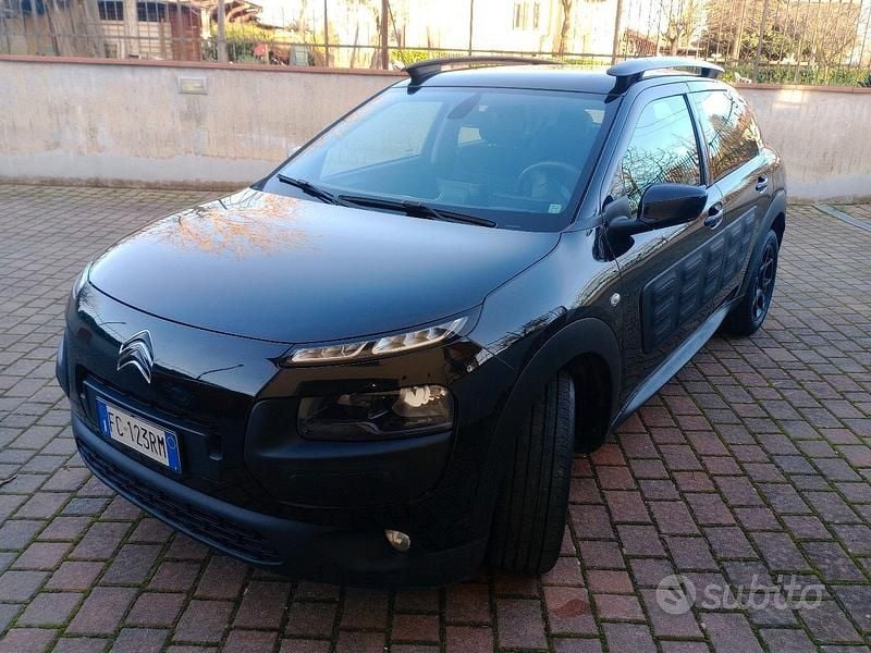 Usata Citroën C4 Cactus 82 CV (60 kW) 2016 Nero Utilitaria