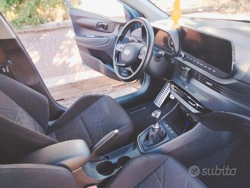 Usata Hyundai Bayon 100 CV (73 kW) 2021 Verde SUV