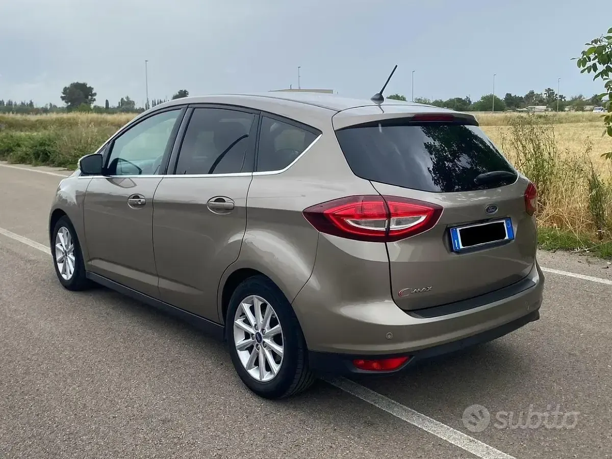 Usata Ford C-MAX Titanium 120 CV (88 kW) 2019 Marrone Monovolume