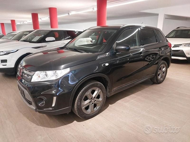 Usata Suzuki Vitara 120 CV (88 kW) 2016 Nero SUV